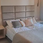 Belle View 104 שצ'קלארסקה פוראובה